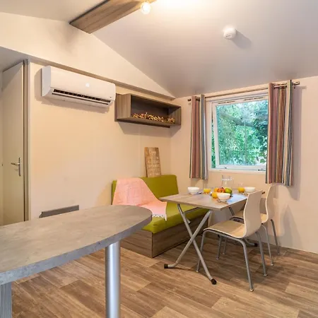 Camping Maeva Respire Ecolodge L'etoile D'argens Fréjus
