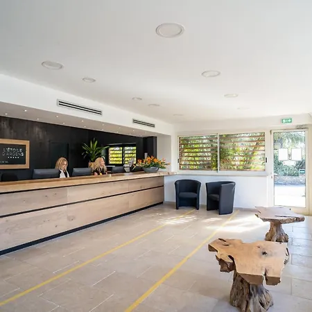 Camping Maeva Respire Ecolodge L'etoile D'argens Kemping