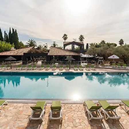 Camping Maeva Respire Ecolodge L'etoile D'argens Kemping Fréjus