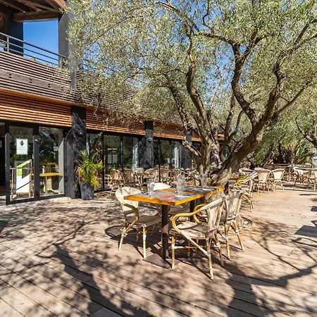 Camping Maeva Respire Ecolodge L'etoile D'argens Kemping