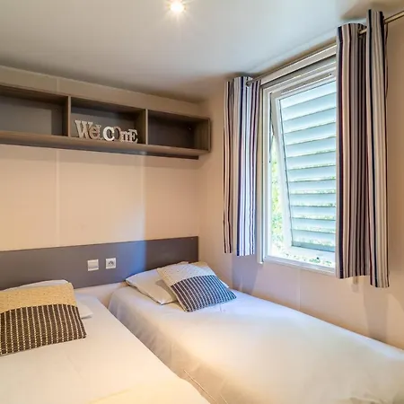 Camping Maeva Respire Ecolodge L'etoile D'argens Kemping