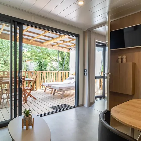 Camping Maeva Respire Ecolodge L'etoile D'argens Kemping 5*