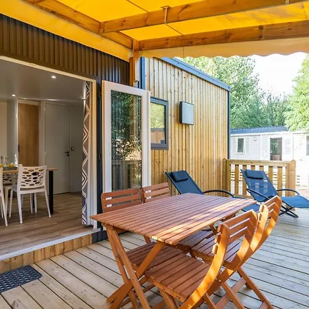 Kemping Camping Maeva Respire Ecolodge L'etoile D'argens 5*