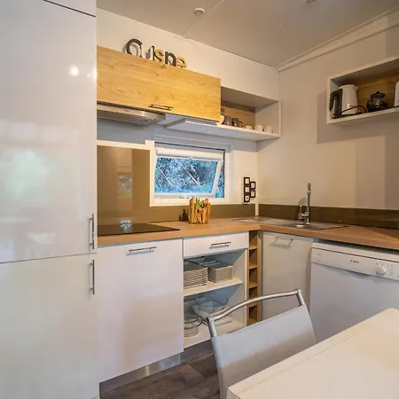 Camping Maeva Respire Ecolodge L'etoile D'argens Kemping 5*
