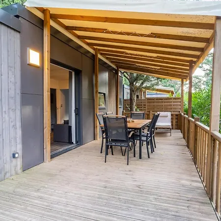 Camping Maeva Respire Ecolodge L'etoile D'argens Kemping